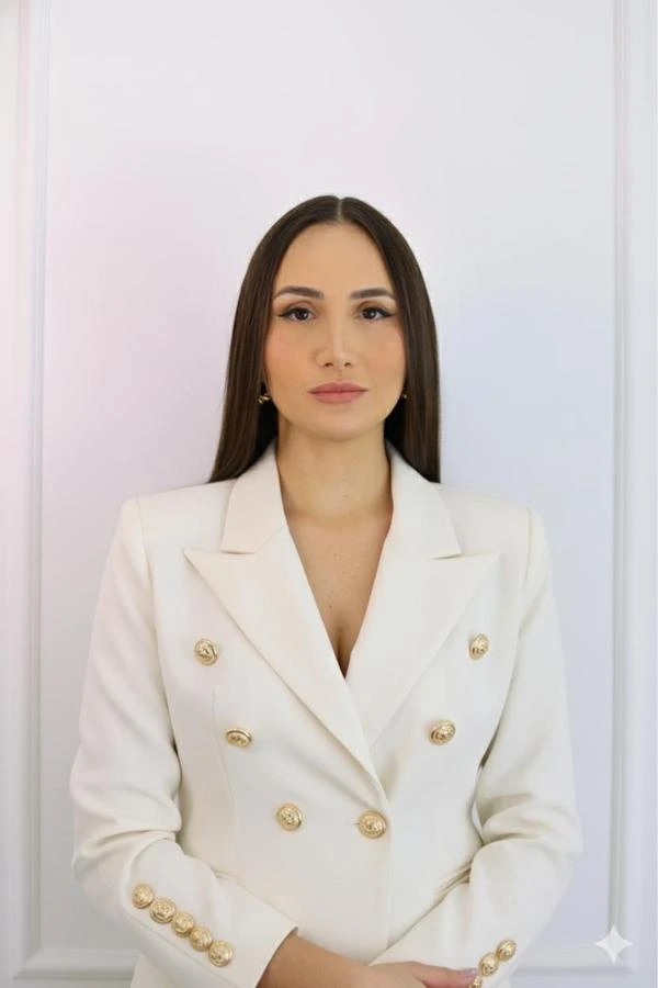 Bruna Torres – Especialista em Estética